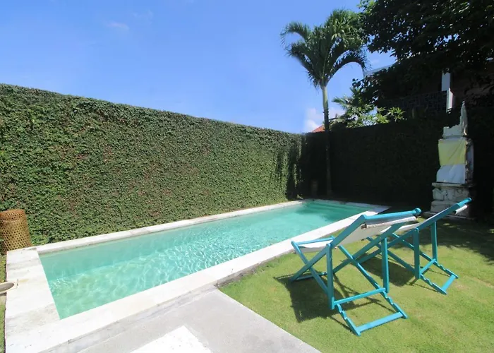Aparthotel The 3*
