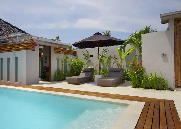 Aparthotel The 3*